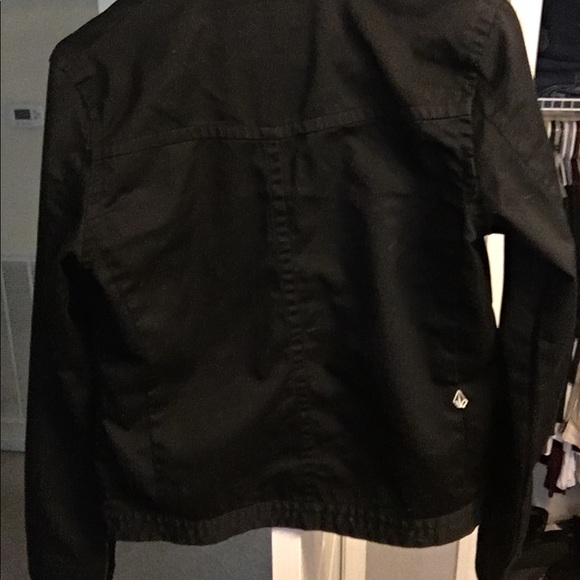Volcom jacket size medium women’s - Picture 2 of 2